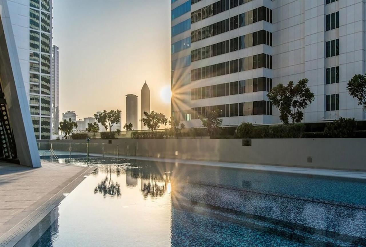 Luxury Studios With Burj Khalifa Or Canal View In Downtown - Marquise Square Tower 迪拜 外观 照片