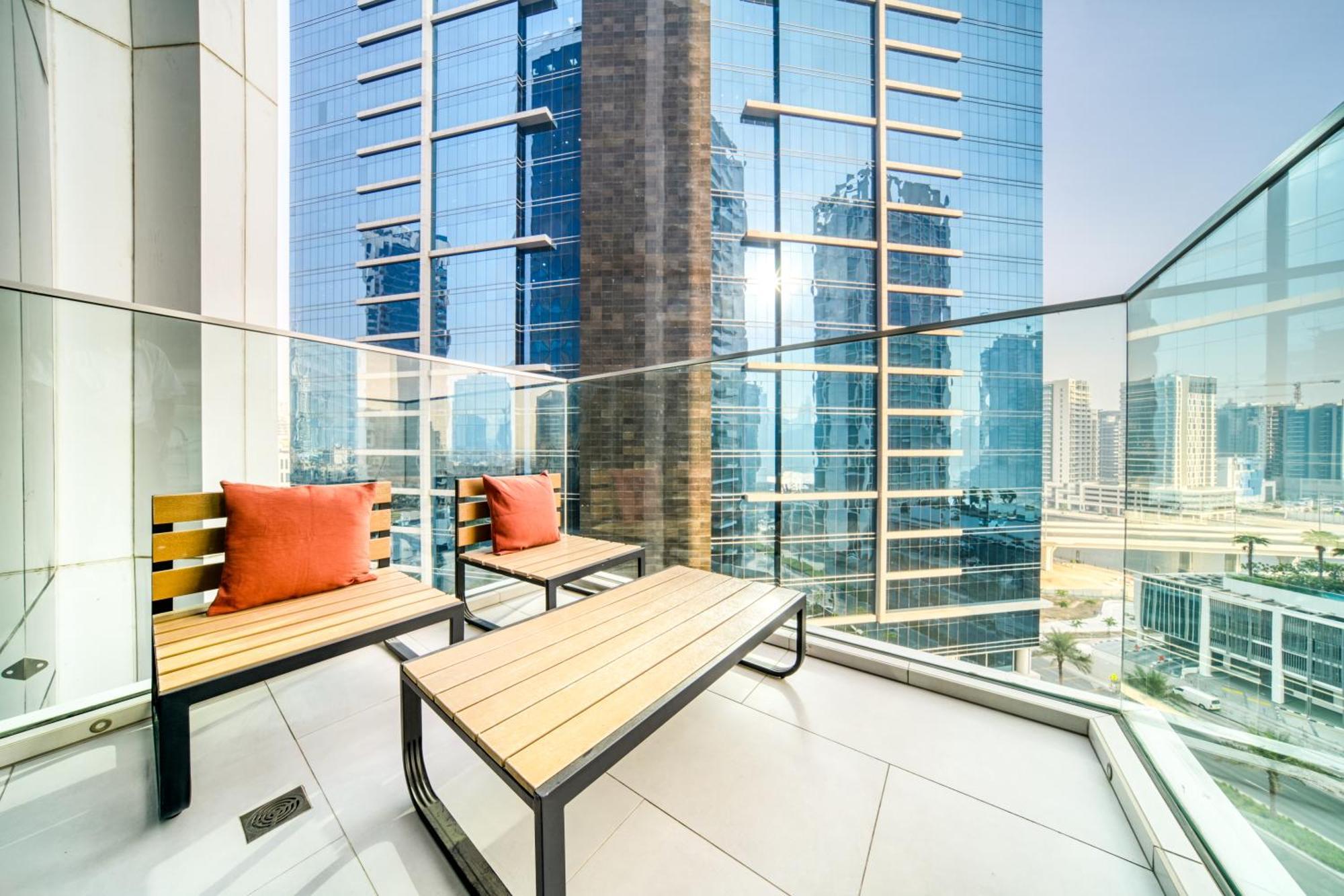 Luxury Studios With Burj Khalifa Or Canal View In Downtown - Marquise Square Tower 迪拜 外观 照片
