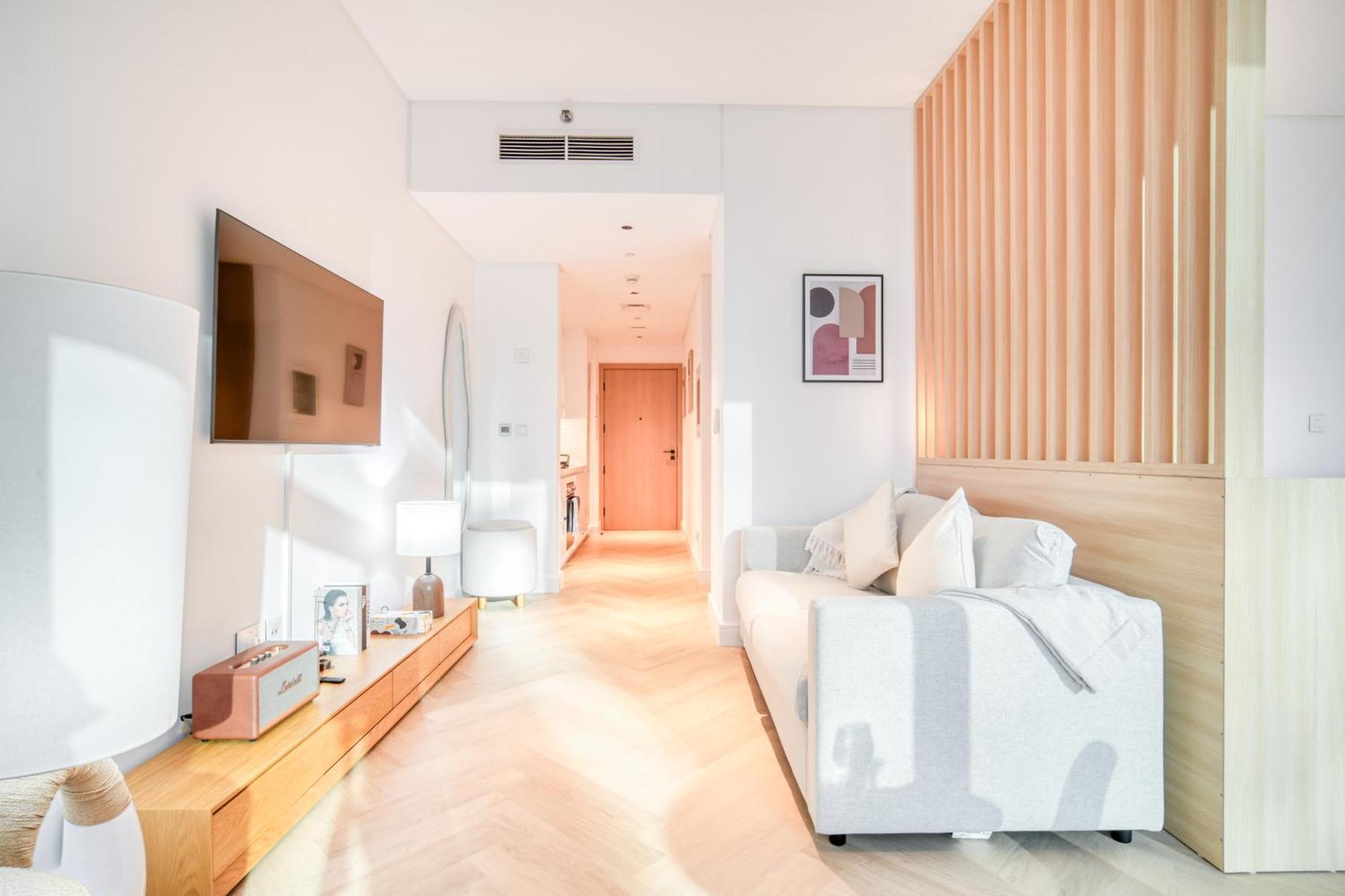 Luxury Studios With Burj Khalifa Or Canal View In Downtown - Marquise Square Tower 迪拜 外观 照片