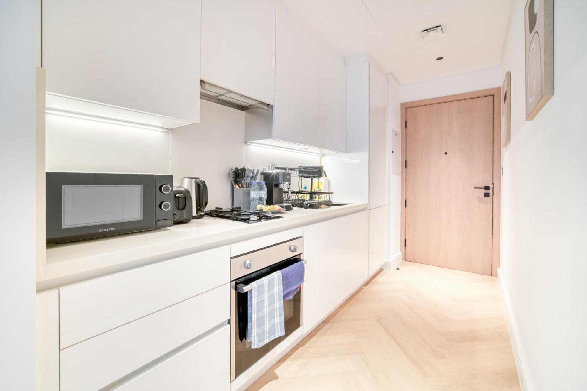 Luxury Studios With Burj Khalifa Or Canal View In Downtown - Marquise Square Tower 迪拜 外观 照片